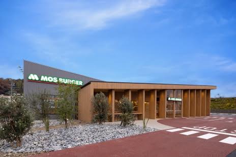 地域と人と結ぶ成長企業です。