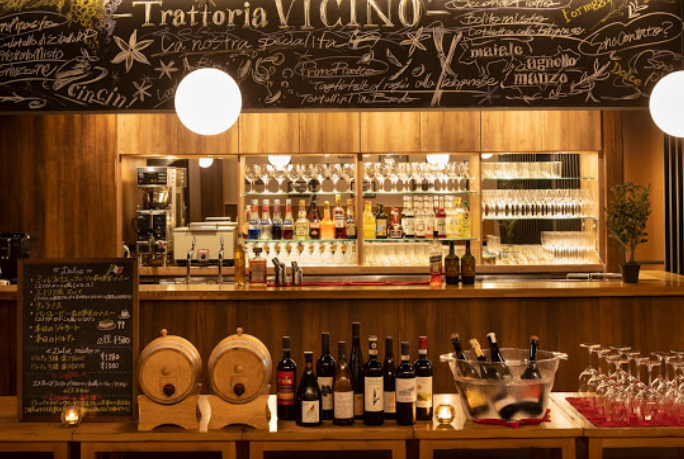 イタリアンレストラン「トラットリア ヴィチーノ」をはじめ、各種宴会料理などもお任せしていきます。