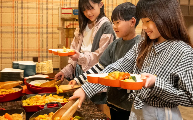 ビュッフェレストランでは厳選された熊本自慢の食材をふんだんにご提供しています。
