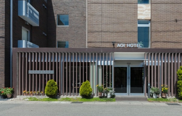 月給28万円以上、賞与・昇給を含め、月9日以上の休みを保証するなど、安定した待遇でお迎えします。