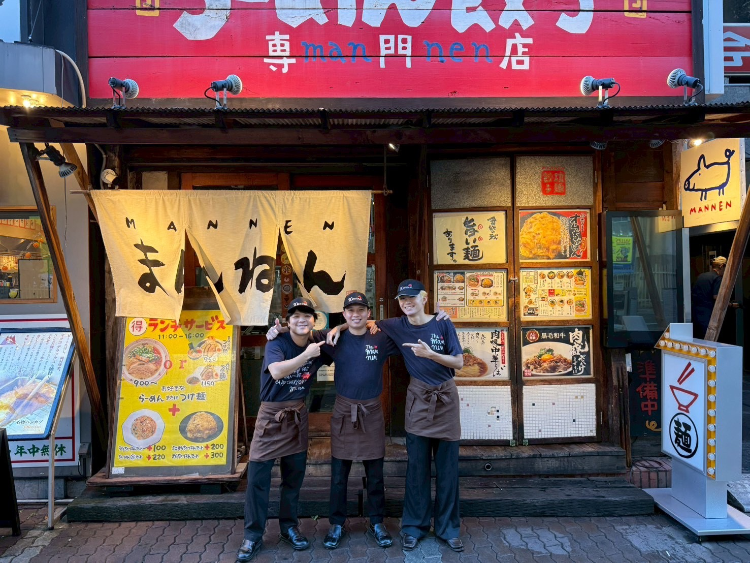 笑って働くことも、真剣に向き合うことも大切に。チームで支え合う、あたたかい職場です。