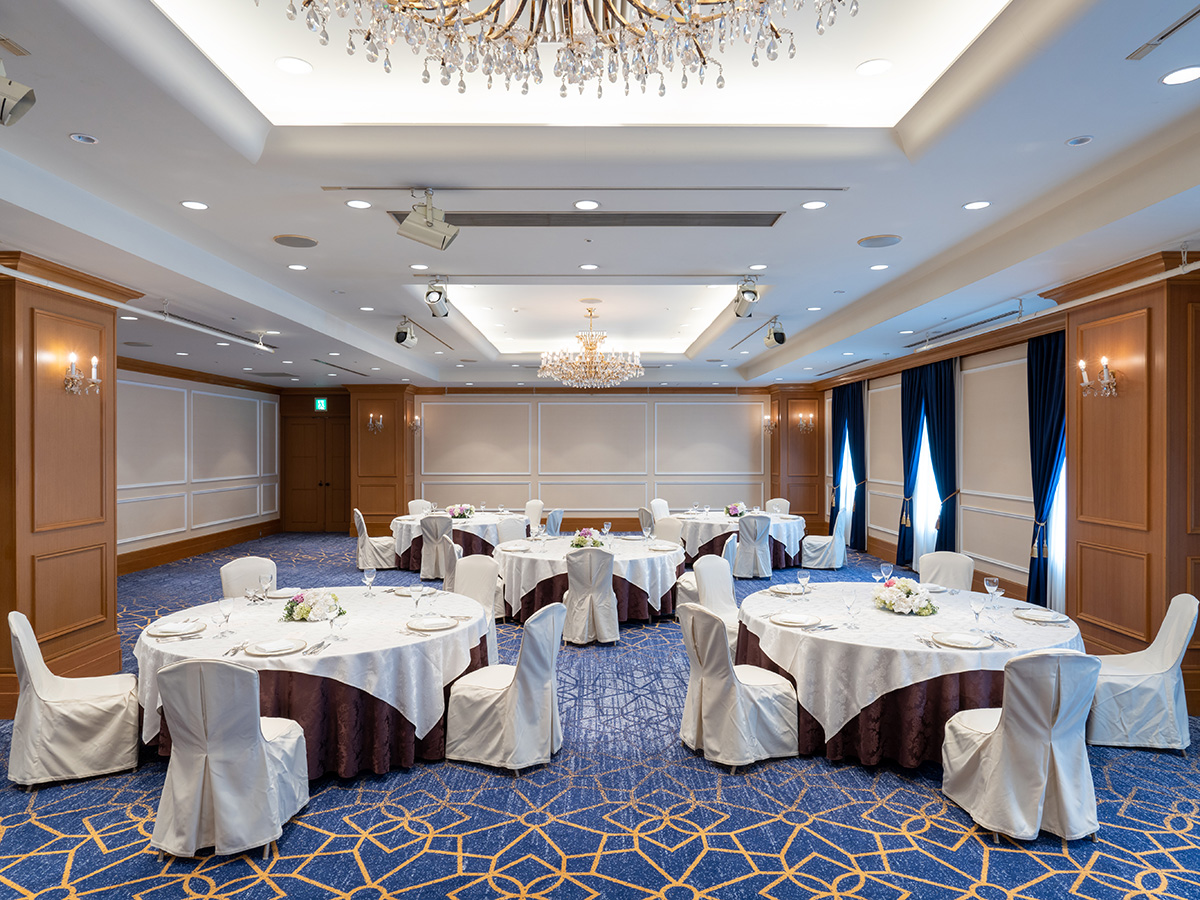 宴会料理のため、段取りや仕込みが非常に重要◎パーティは多様で、20~80名規模のご予約が中心です。