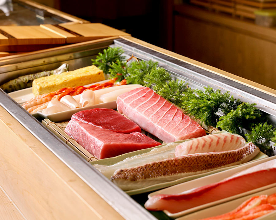 毎日市場から仕入れる新鮮な食材で勝負!