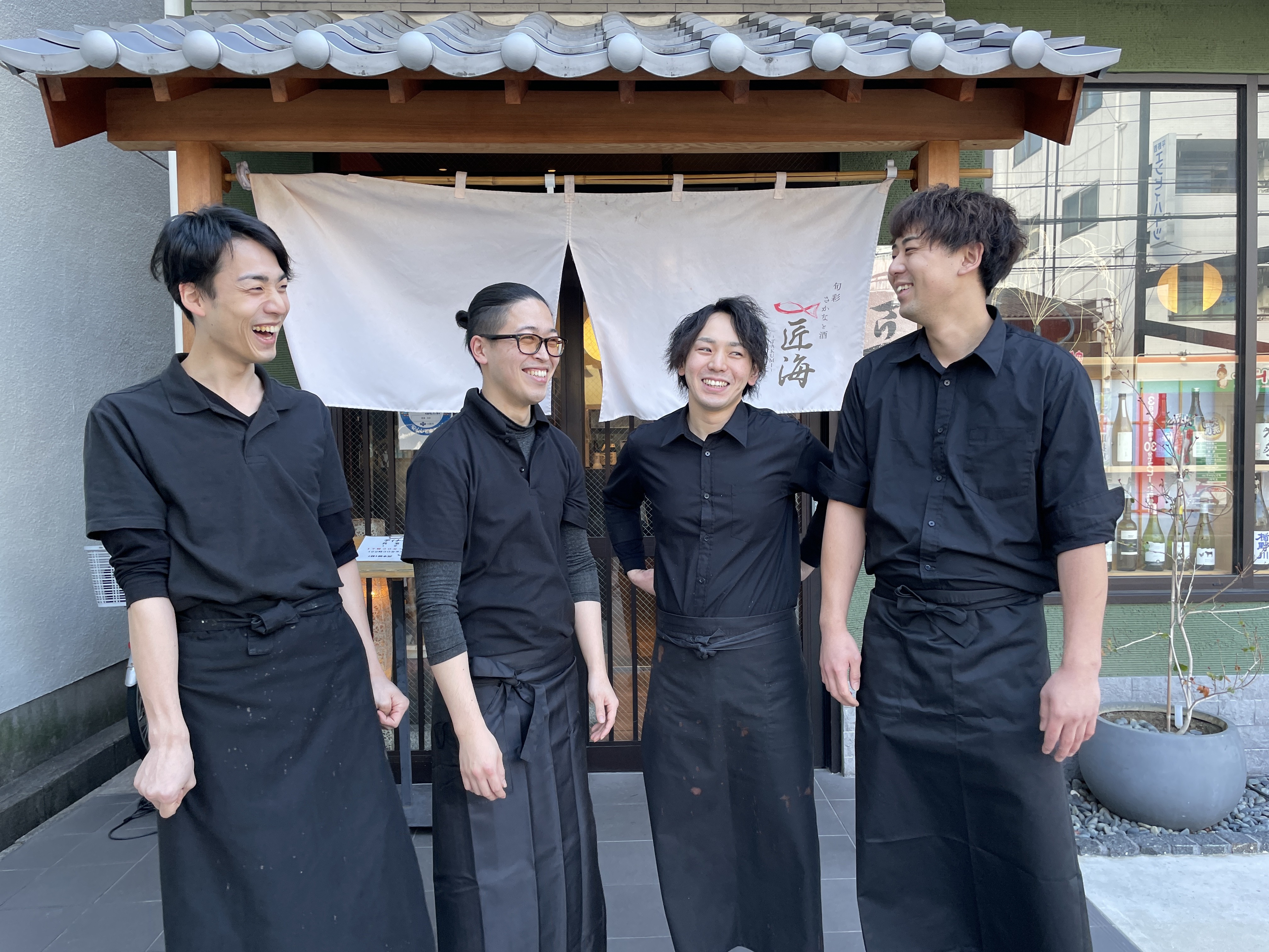 笑顔が絶えないチーム。若手中心で風通しの良い職場です。