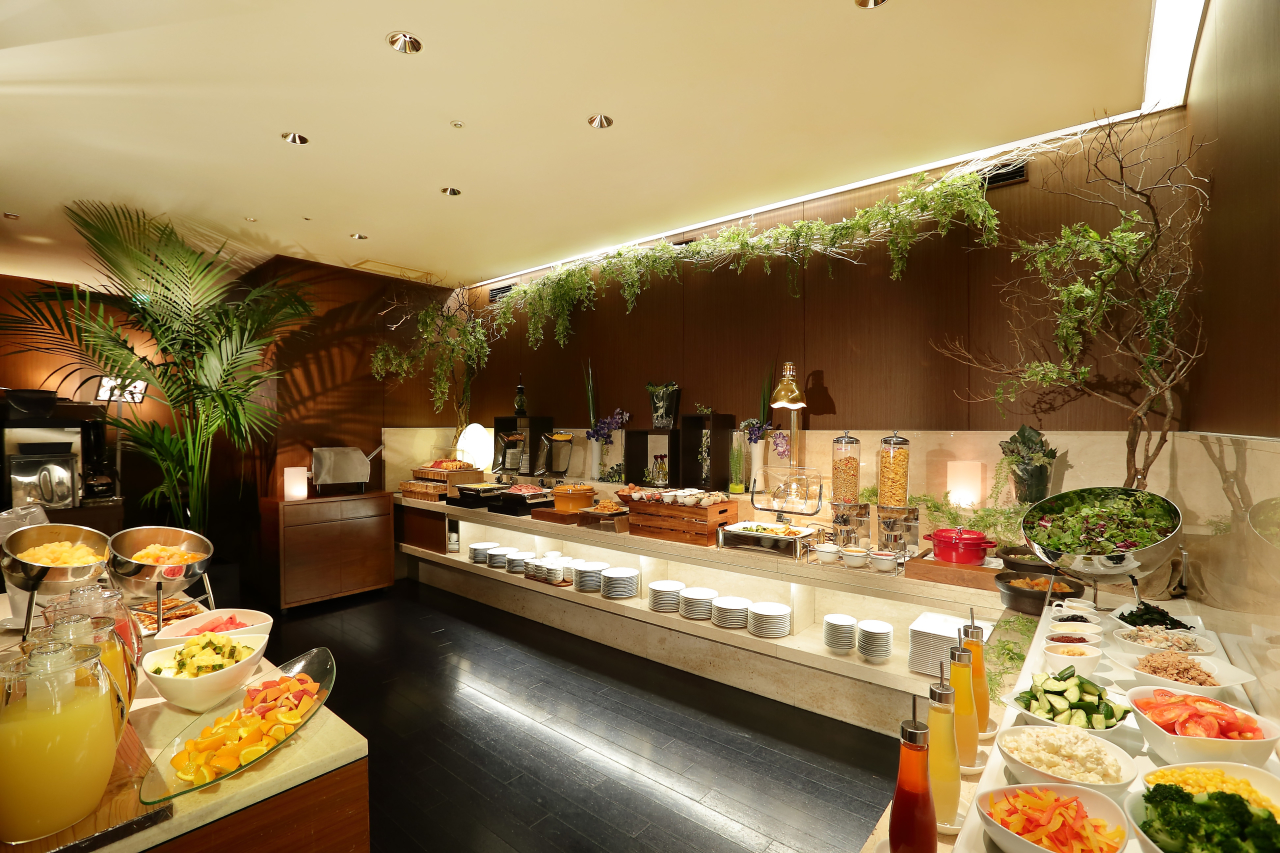 関東から沖縄まで、自社ブランド「オリエンタルホテルズ＆リゾーツ」のほか、「ヒルトン」なども展開。