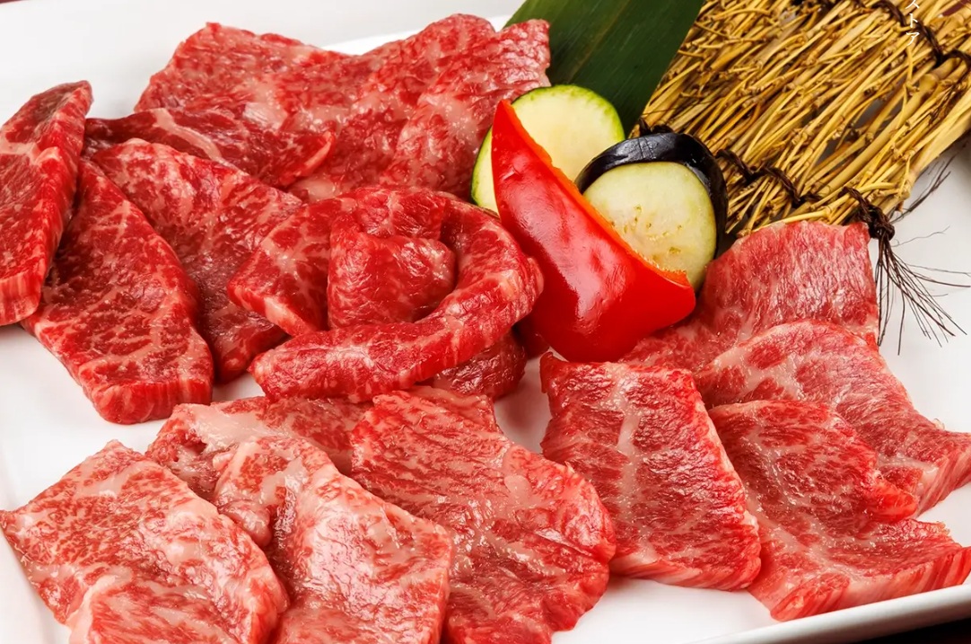 島根県・松永牧場から一頭買いする黒毛和牛。最高の食材に触れることができます。