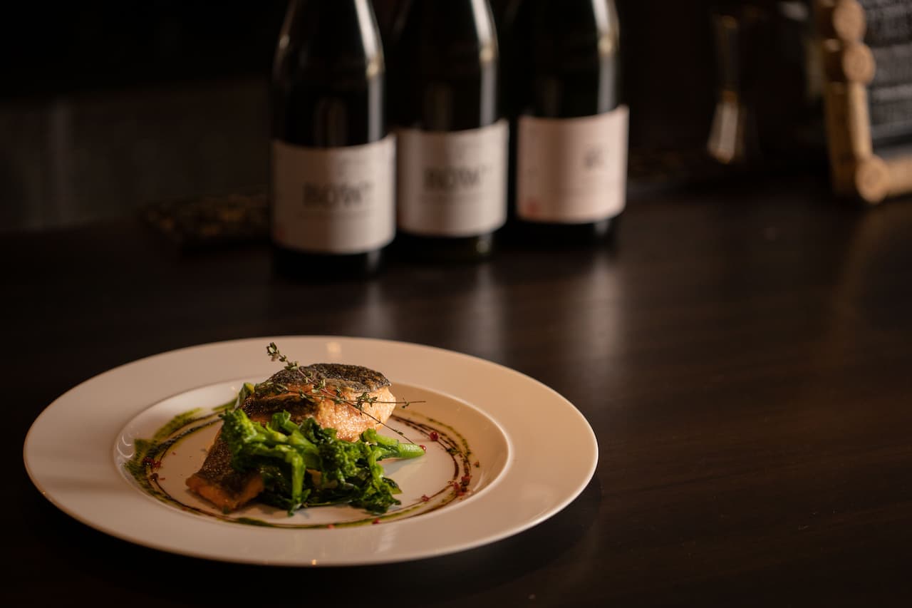 地元野菜や信頼できる食材を使いながら、自由な発想で新たな一皿を生み出せます。