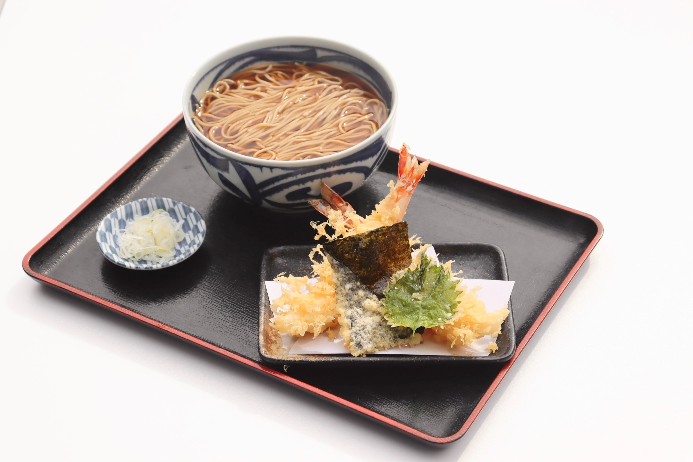 厳選素材と一番出汁の香り、揚げたて天ぷらの技を伝授します。