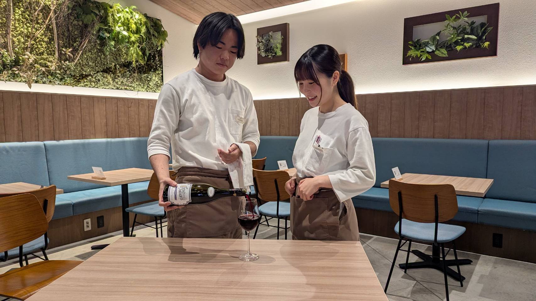 スタッフとのコミュニケーションを大切にしながら業務に取り組んでください