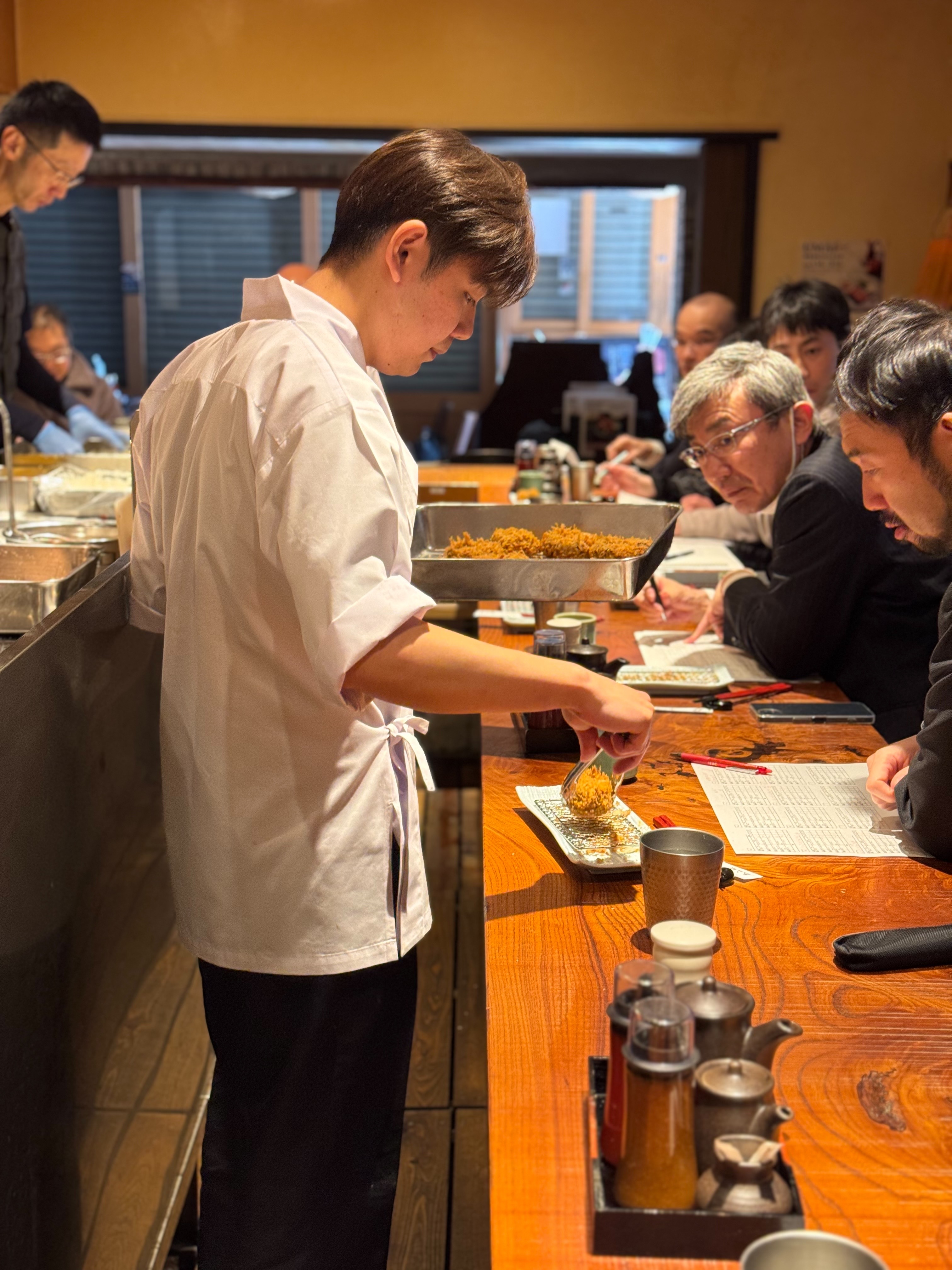 “どうすればもっと良い店になるか”を、自分たちで考えて実行できる環境です。