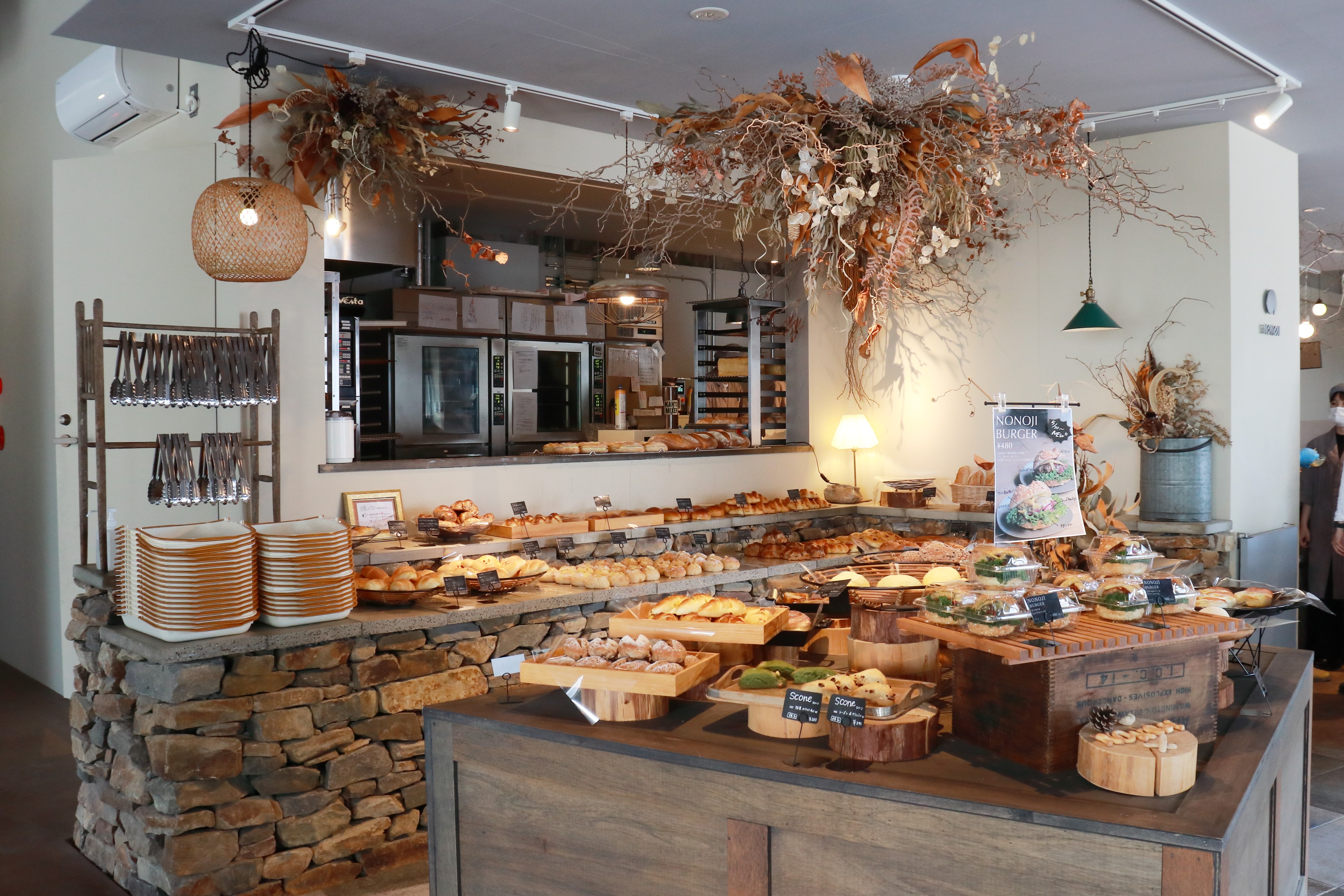 まちの人と、社員と、一緒に育てるパン屋『NONOJI』。次はあなたの番です。