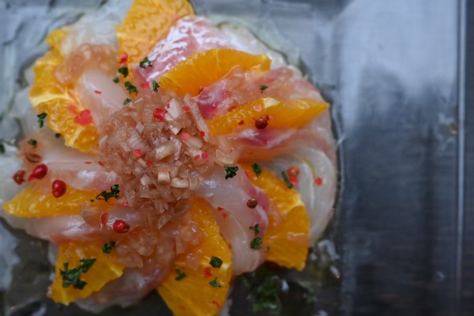 完全週休2日制!年間休日112日で、プライベートを大切にしながら働ける環境です。