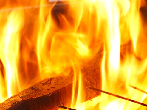 手厚い生活支援。家賃を補助する住宅手当や家族手当で、安心して長く働ける環境です。