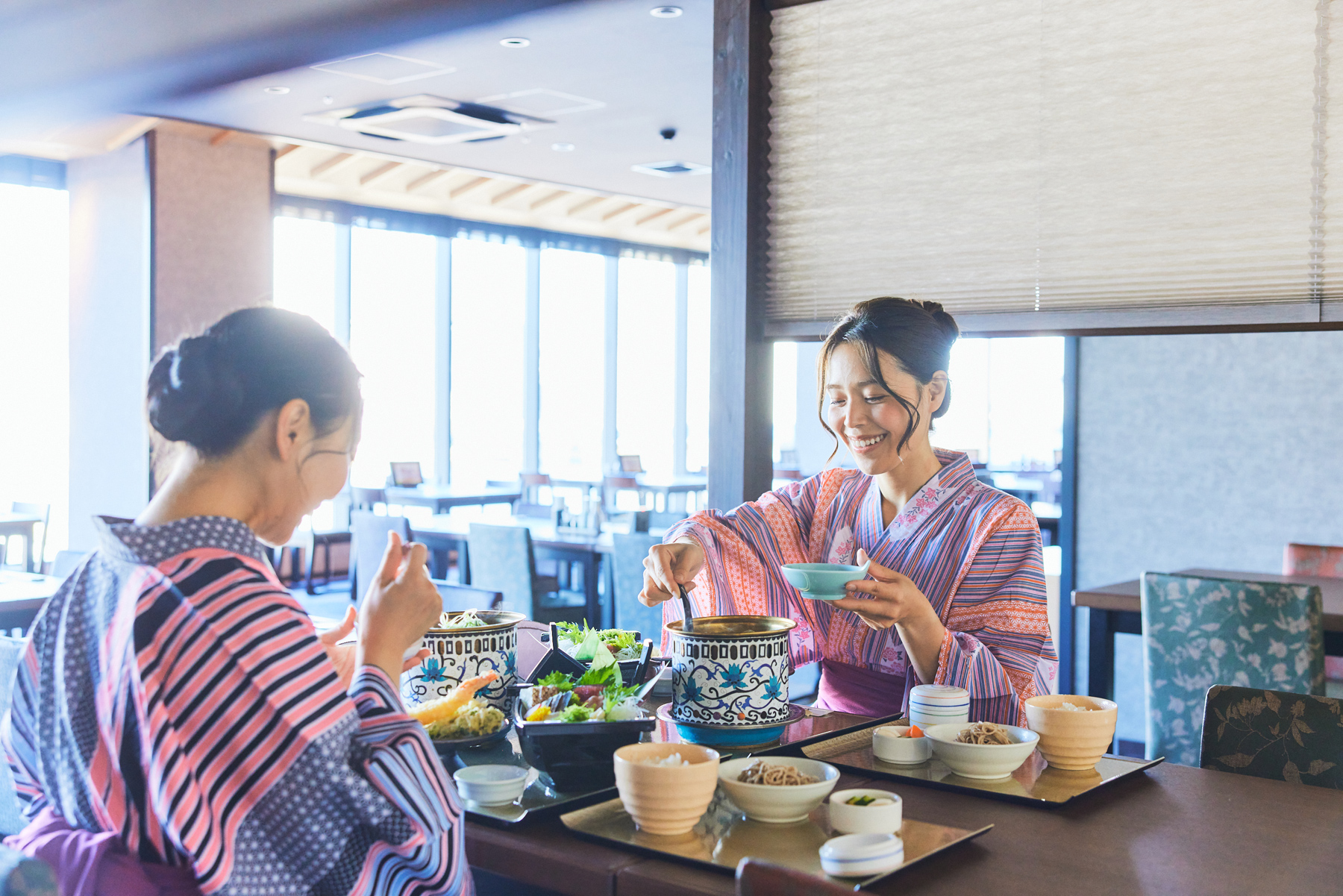 上質な空間とサービスにふさわしい、丁寧な料理を。 自分の感性や経験を活かしてみませんか。