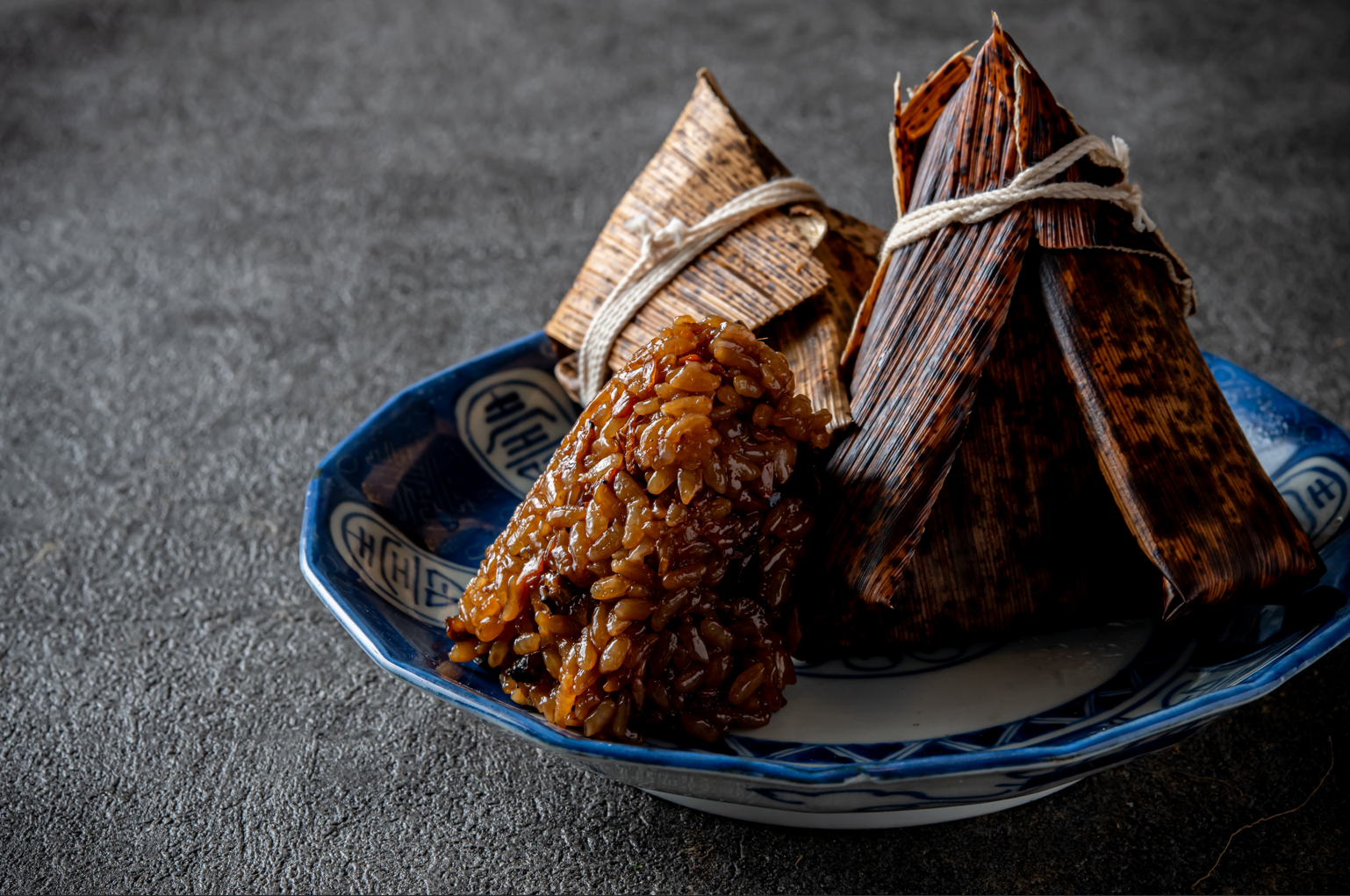 鶏肉精肉店直営の"本気の"焼き鳥屋の2号店！今回はつくねと野菜がウリ！