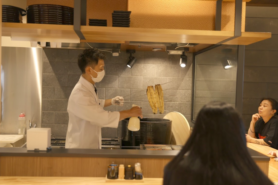 調理経験を活かして「鰻職人」の技を身に付けませんか。「鰻」を扱える料理人に今、世界が注目しています。