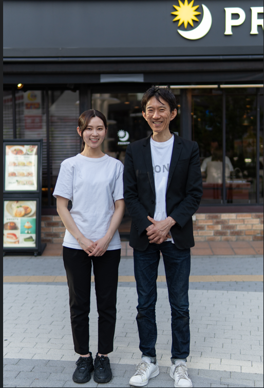 できることから始めていきましょう! お客様のご案内 、オーダー、簡単な盛り付けや調理をお願いします。