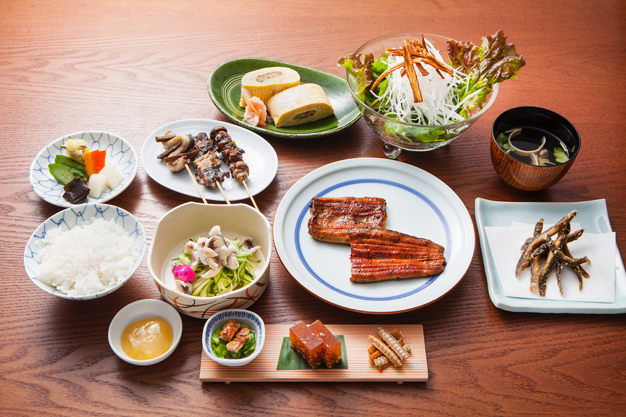 季節感あふれる美しい一皿も、当店の魅力のひとつ。