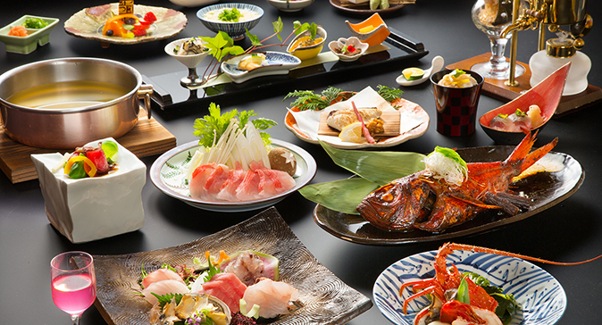 伊豆の山海の幸を贅沢に使った料理の数々を、あなたの手でお届けしてください！