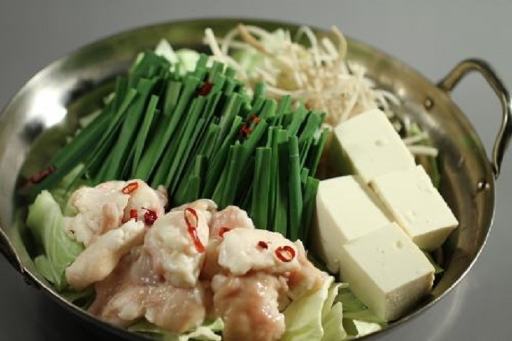 福岡・大名の人気居酒屋「やぶれかぶれ 渡辺通り店」では、調理スタッフを募集しています