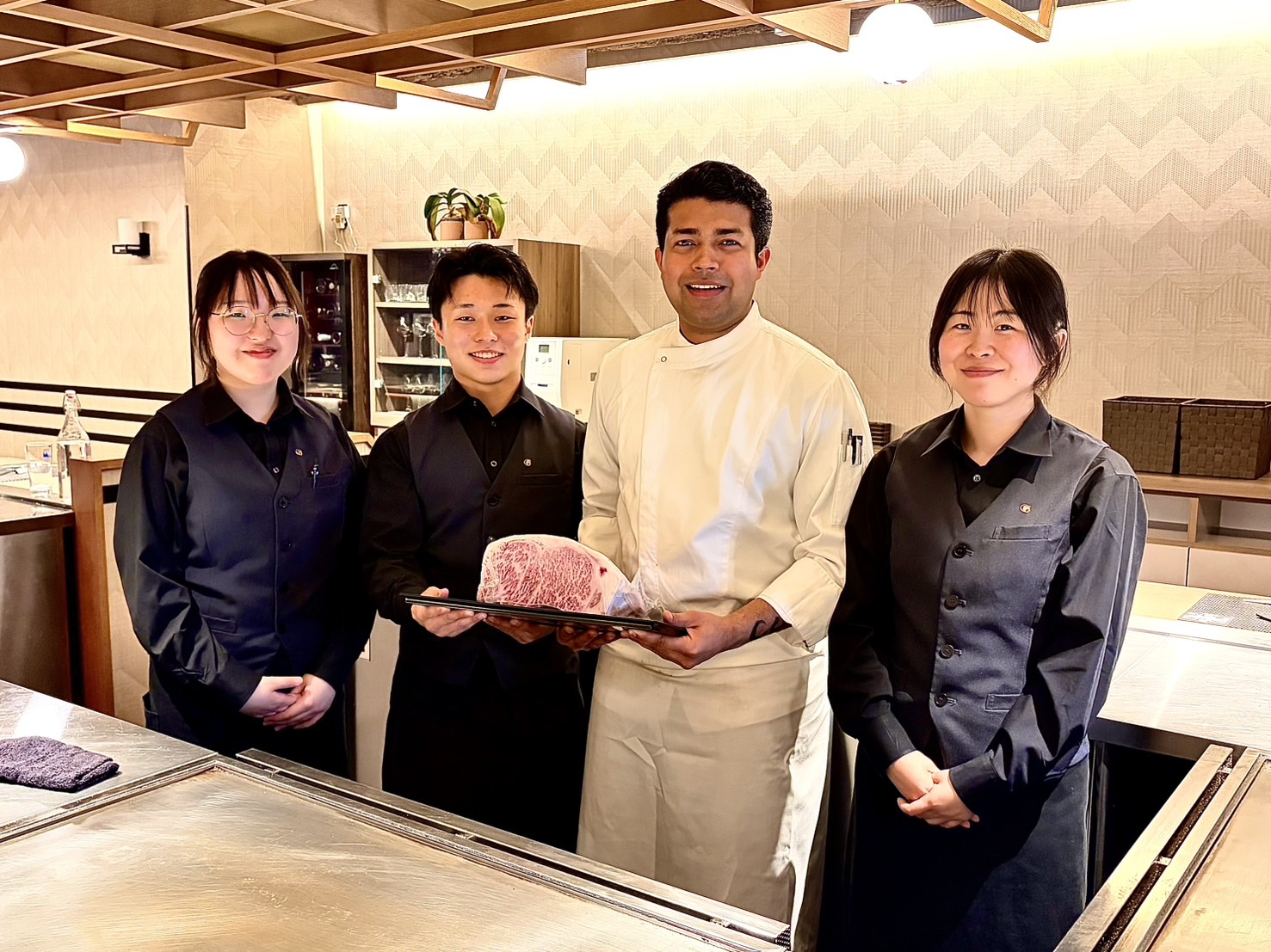 シーンに合わせて気軽に楽しめる鉄板焼き店を一緒につくりましょう!