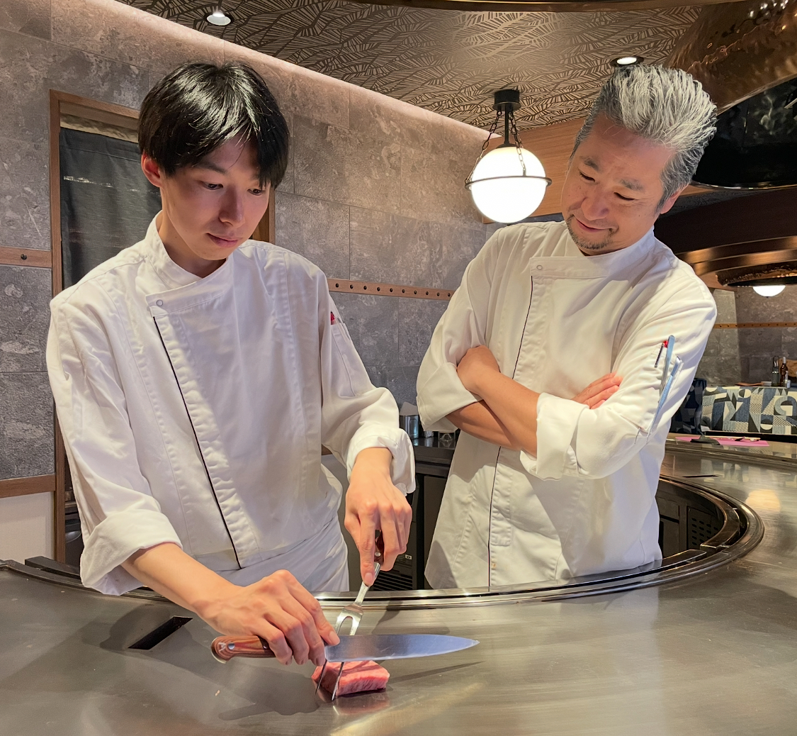 TVや雑誌などのメディアでも多数取り上げられてきた話題の鉄板焼き店☆