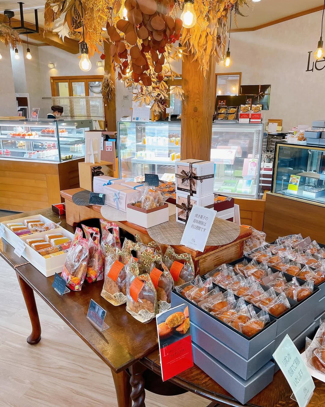 POP作成や陳列でセンスを発揮!お店づくりにあなたのアイデアを活かせます。