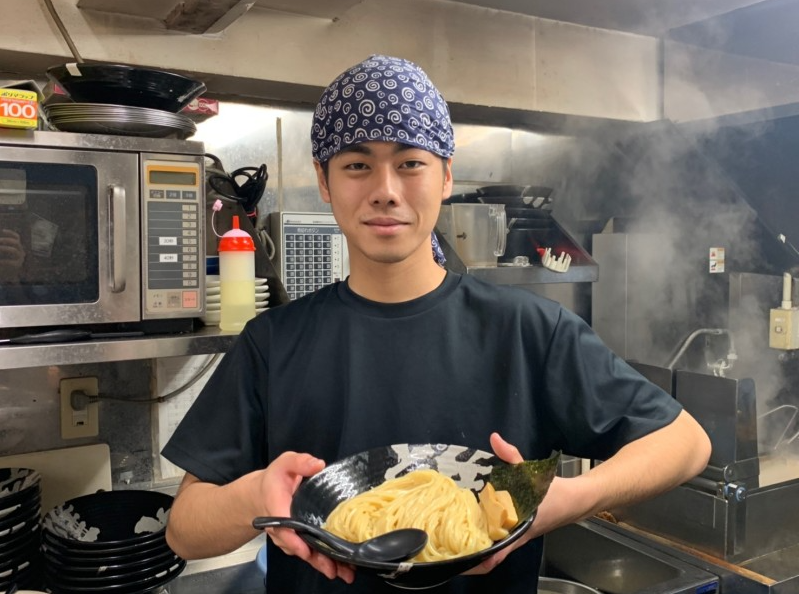 本格スープと自家製麺にこだわる『越後つけ麺維新』。こだわりの一杯を、あなたの手で届けてみませんか？