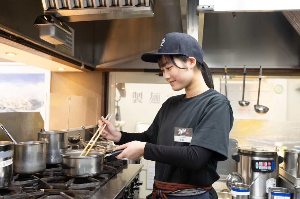 お休みは月9日(2月は8日)でしっかり休めるから、無理なく安定して働けます!