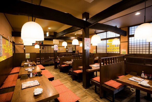 東武東上線ユーザーに広く愛されるフランクな居酒屋です。家族連れから、ワイワイ楽しく飲みたい方も来店!