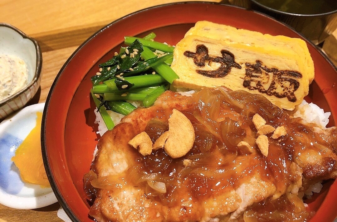 温浴施設内のお食事処という点をポイントにメニュー作りを行っています♪