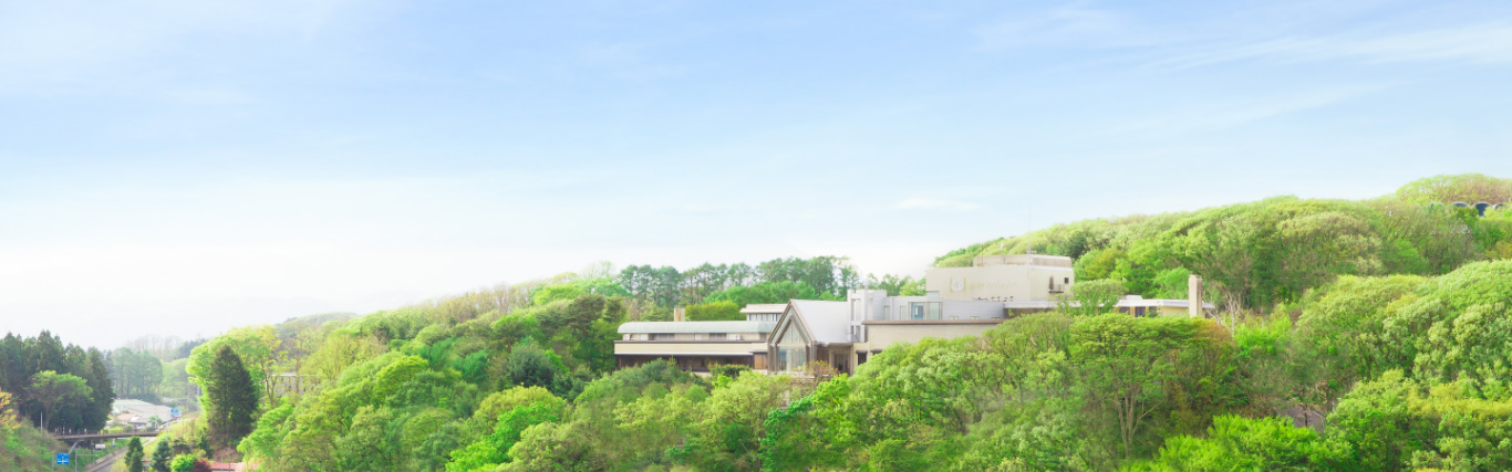 地域に愛され続けるクラシックホテルで腰を据えて働けます。