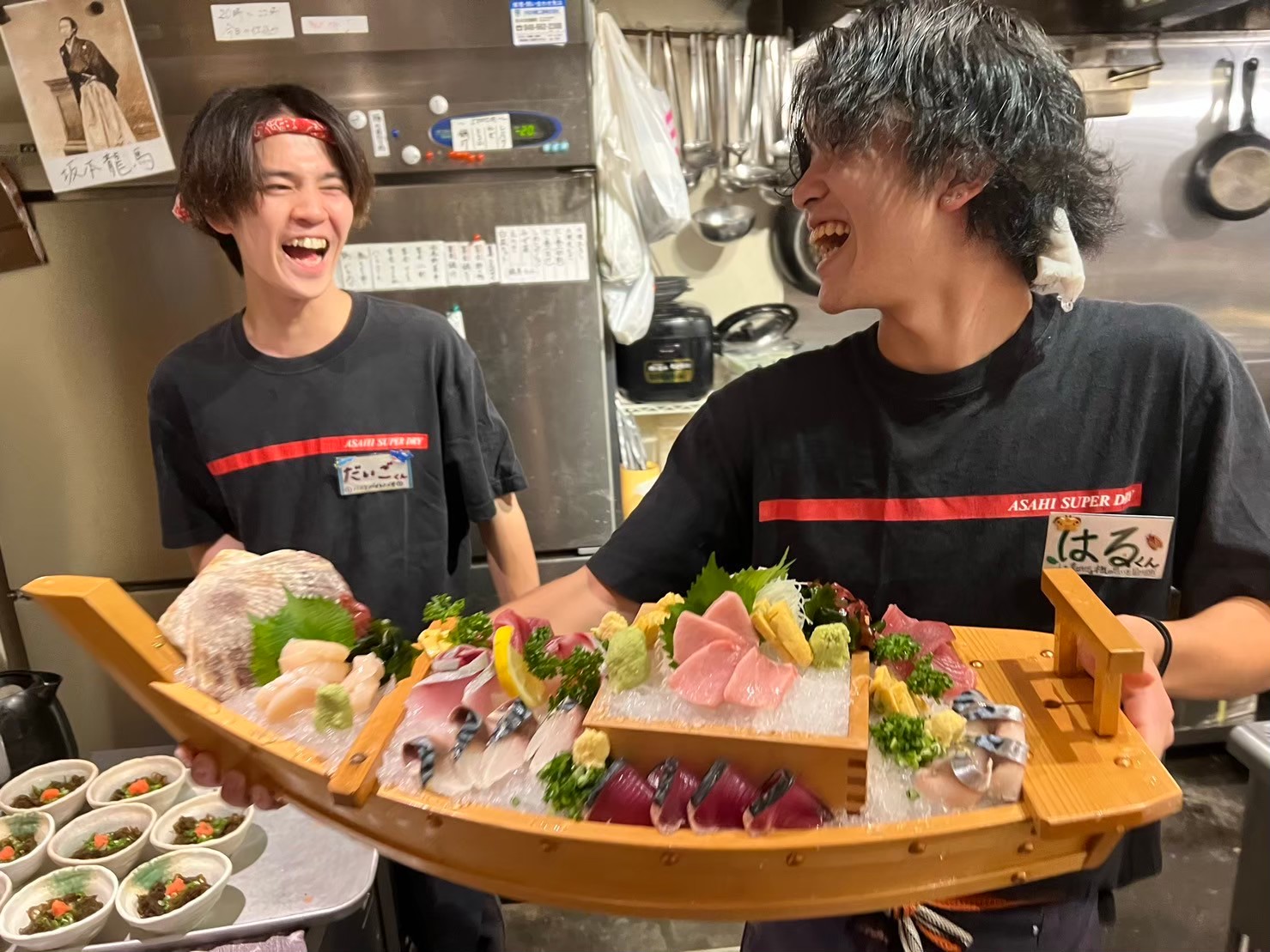 すしの経験や居酒屋や和食店での経験がない方も、大歓迎!