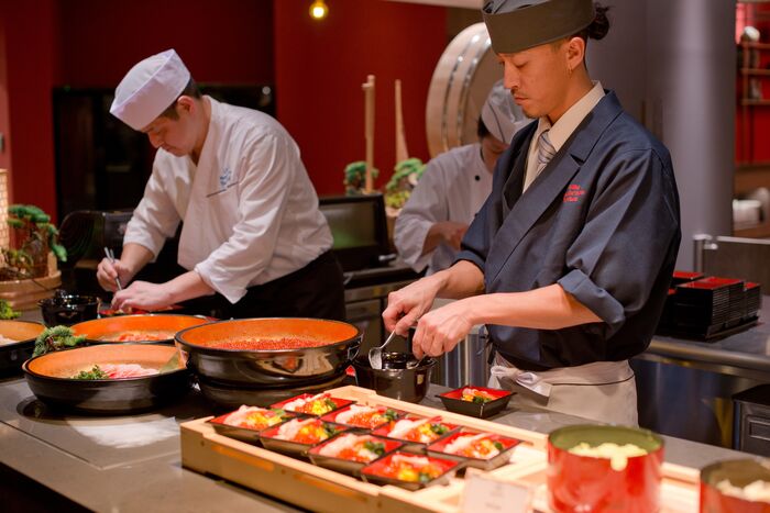 和の技を活かして“魅せる調理”を。リゾートレストランで新たな一歩を踏み出しませんか。