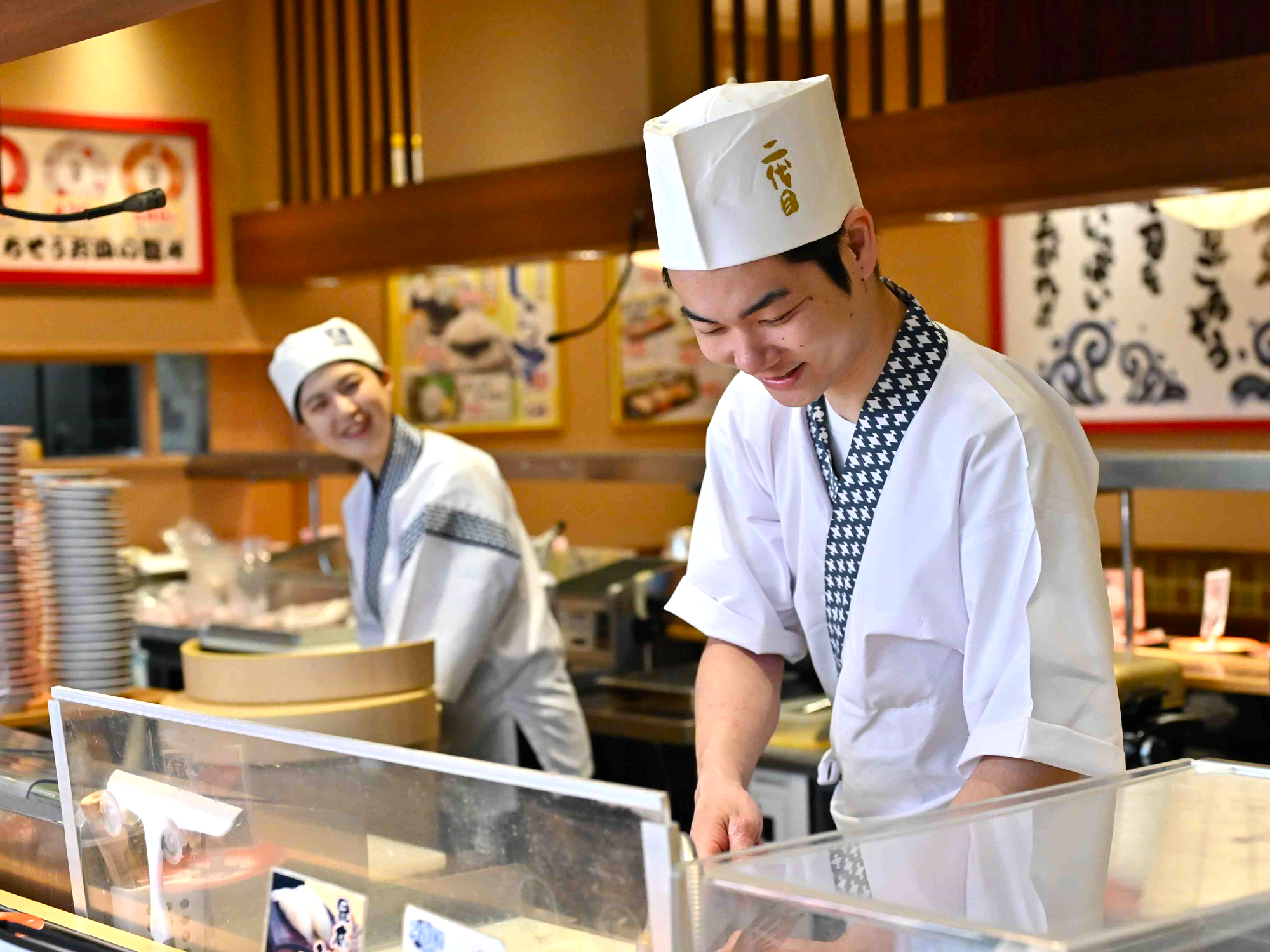 横浜市・川崎市で回転寿司9店舗、宅配寿司3店舗、持ち帰り寿司1店舗、海鮮どんぶり専門店を1店舗展開