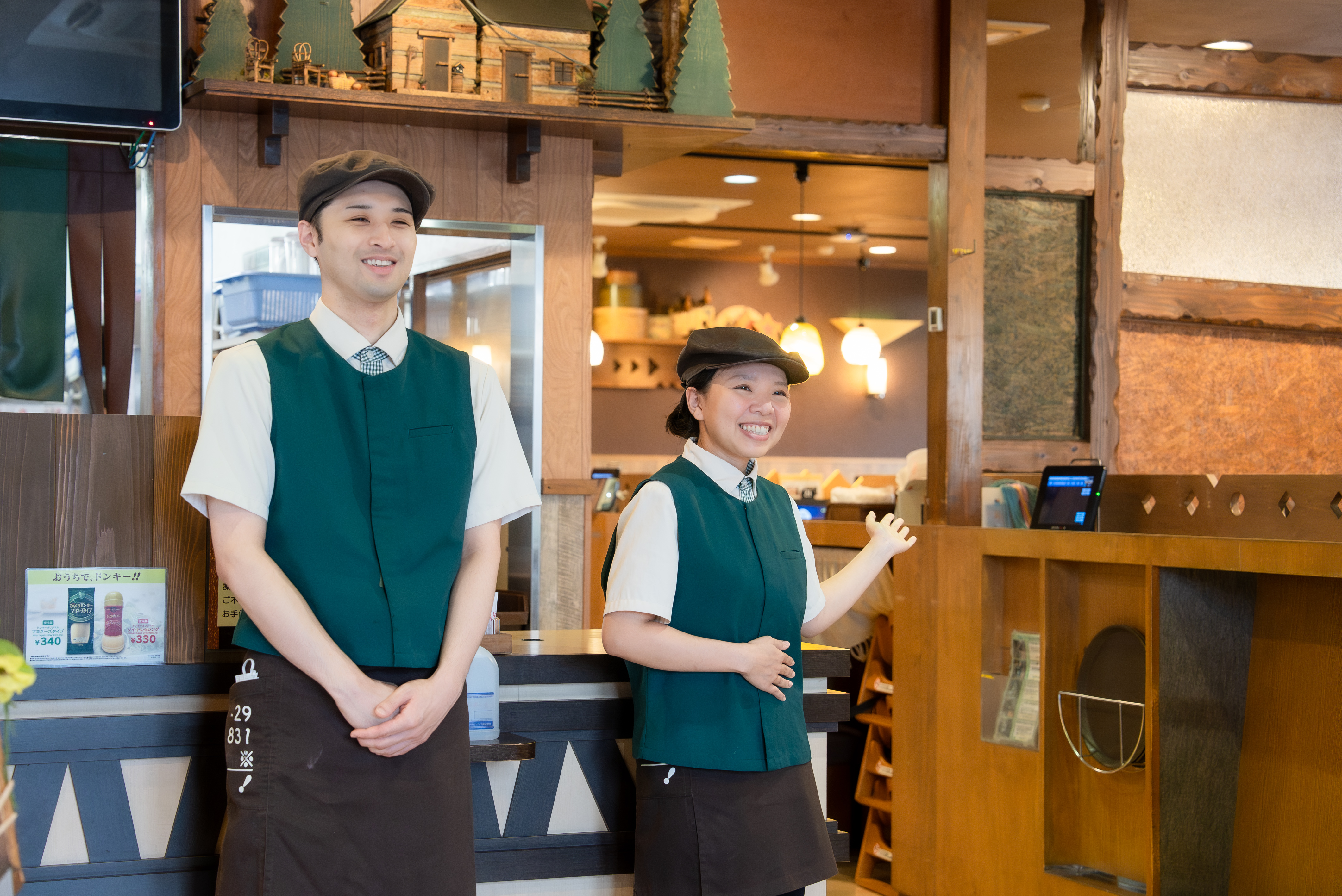 仲間と声を掛け合いながら、安心感のあるサービスを届けています。