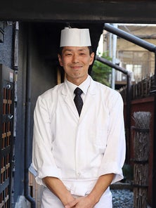 和の風情漂う落ち着いた店舗で、上質な鰻料理を提供する技術を身につけられる！
