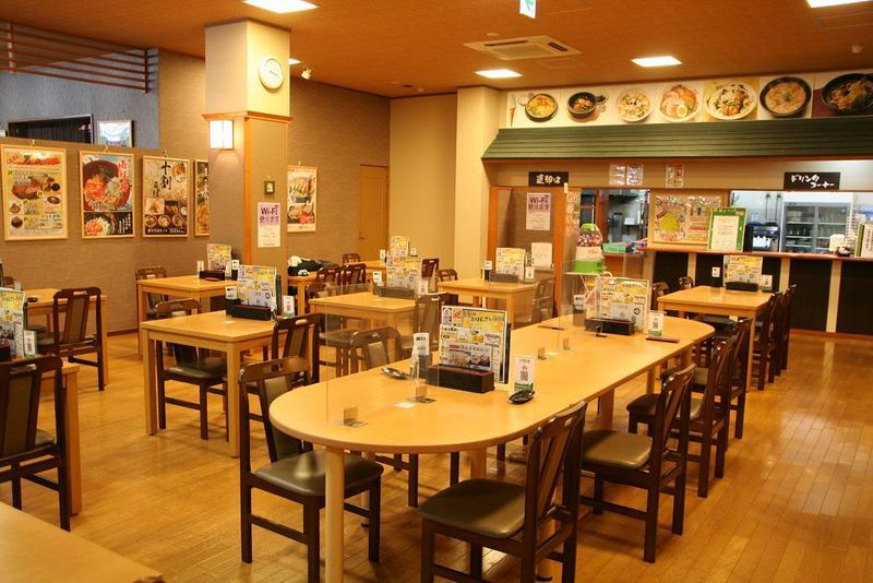 調理・盛り付けは基礎から丁寧に指導。 飲食のスキルを一つずつ身につけられます!