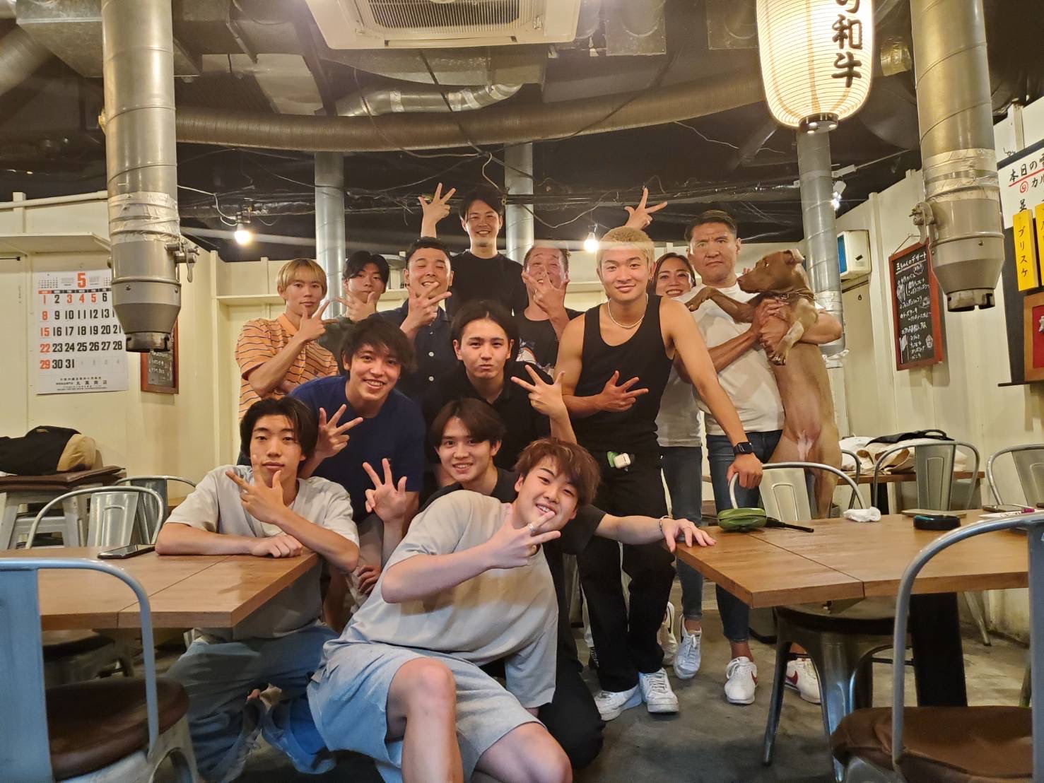 定期的な食事会や年末の忘年旅行は、スタッフみんなが楽しみにしている行事の一つです。