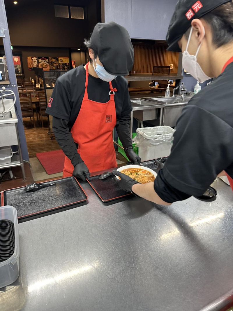 チームワーク重視!最高の仲間と、お客様を笑顔にするお店を一緒につくりませんか?