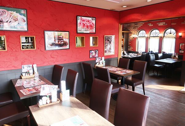 メディア注目の人気パスタ店で店舗スタッフ募集!
