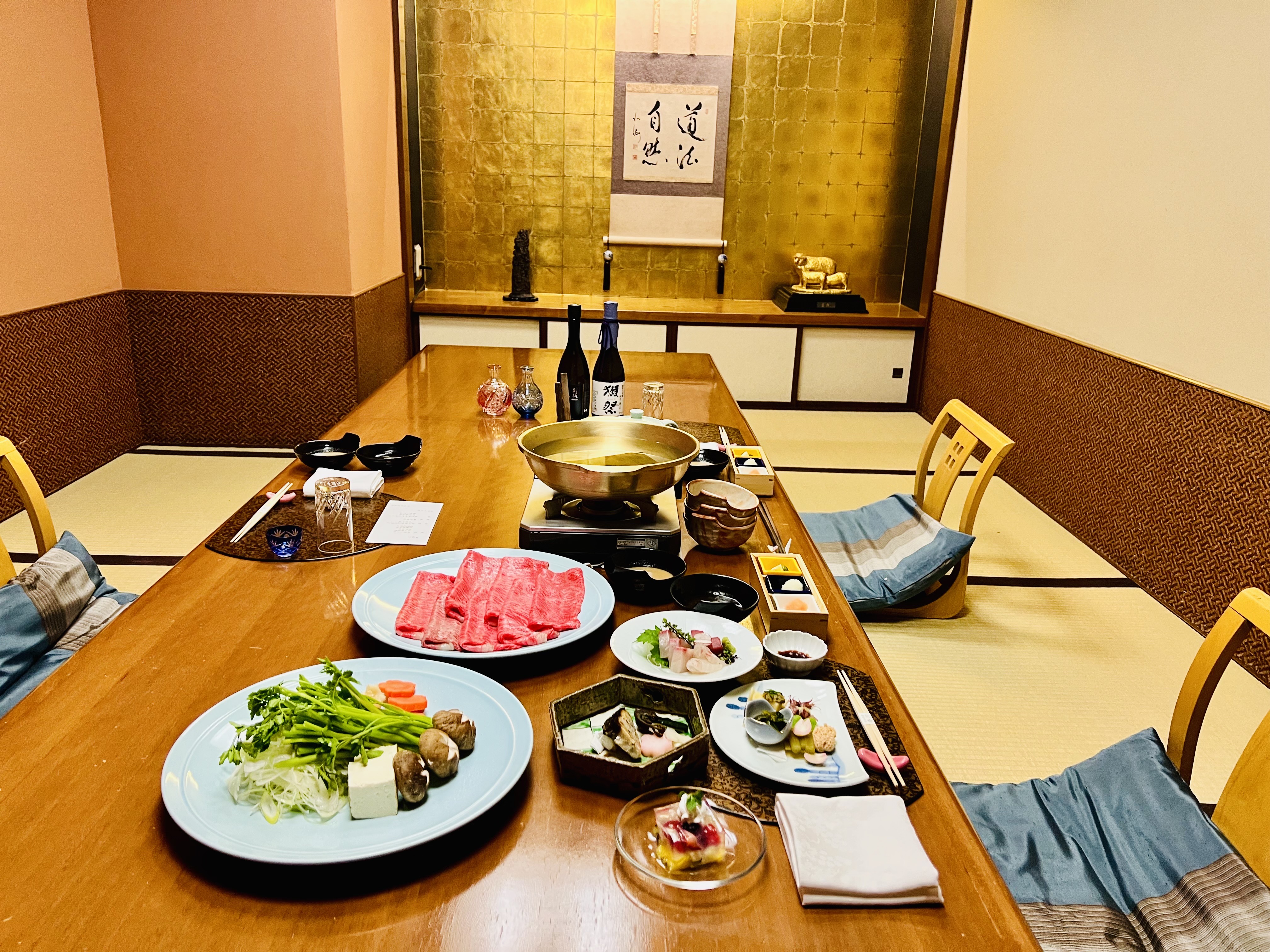 月給40万円~◎自社の一棟のビルに3業態を構える、希少性の高い飲食企業です!