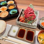 スタッフとのコミュニケーションを大切にしながら業務に取り組んでください