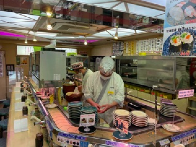 創業50年以上の安定基盤。“手握り”にこだわる回転寿司ブランド。