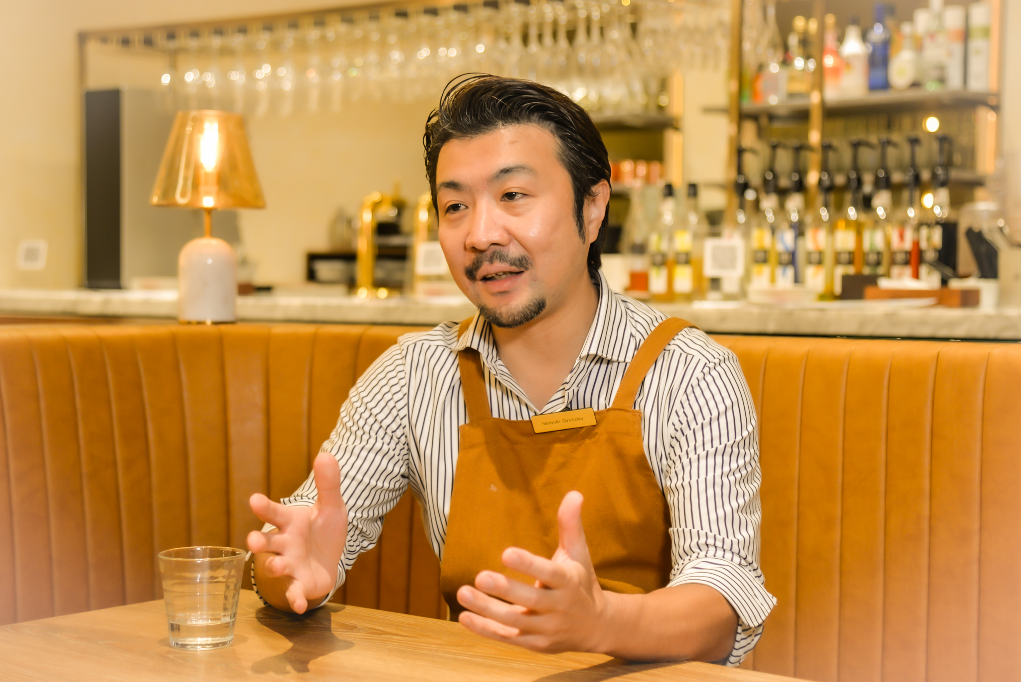 サーバーやバーテンダー、食材系マイスターなど独自資格も充実!学んだ知識・技術を収入にも反映