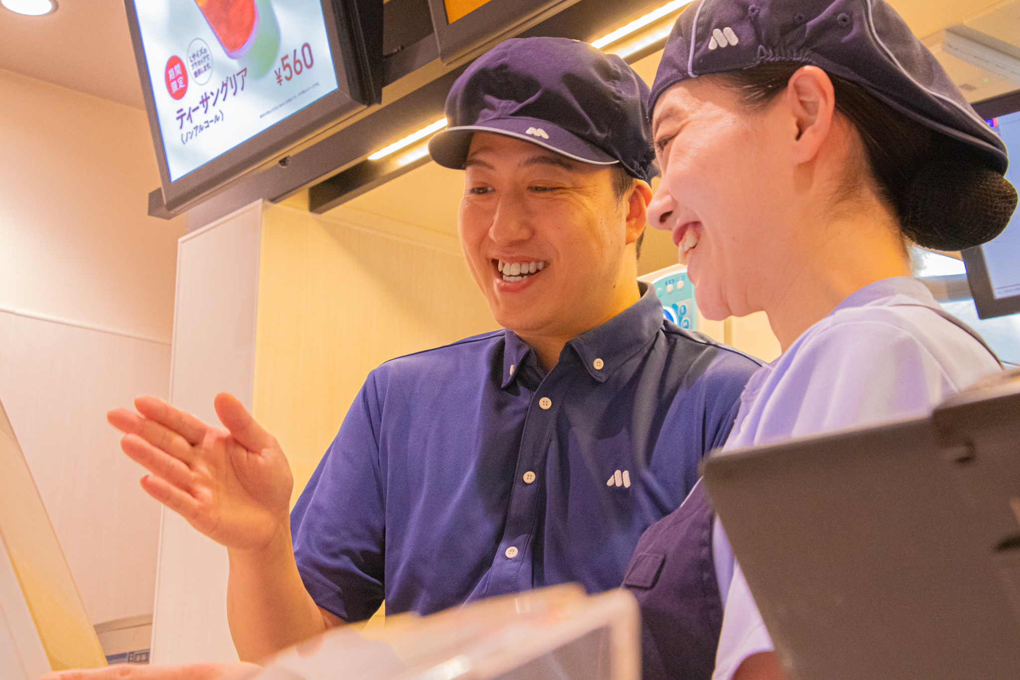 仲間と支え合いながら、店長への一歩をふみ出そう。