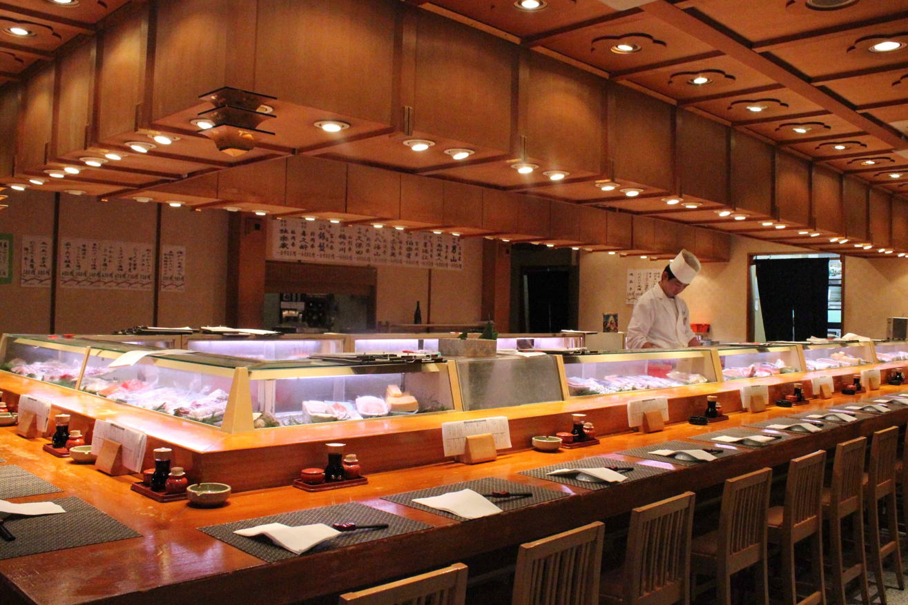 季節商品やおすすめ料理など、現場からのアイデアも積極的に取り入れています。