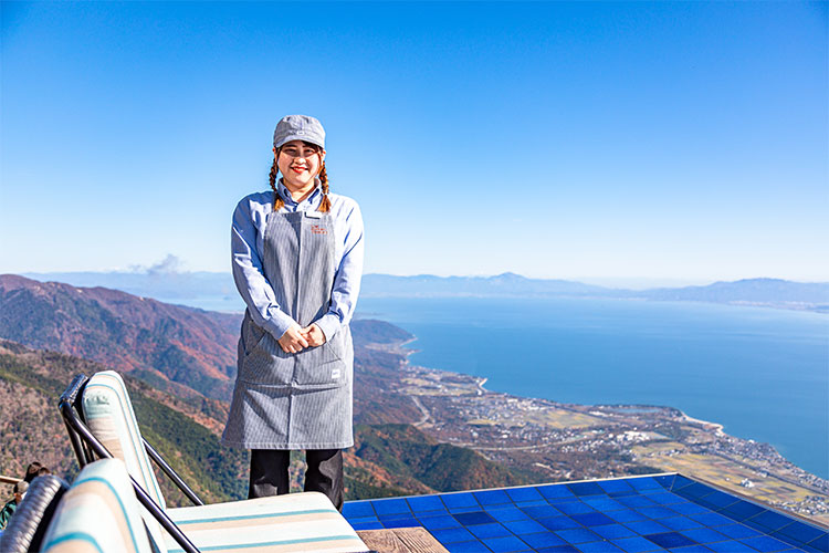  自然と観光に囲まれた環境で、あなたの調理経験を活かしてみませんか？