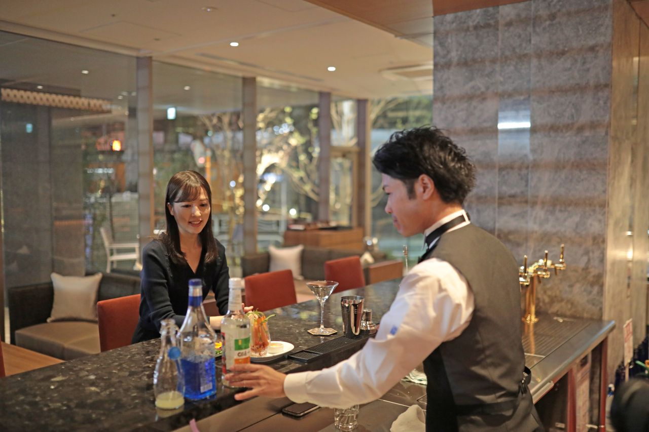 丁寧な所作で提供する一杯が、特別な時間を彩ります。