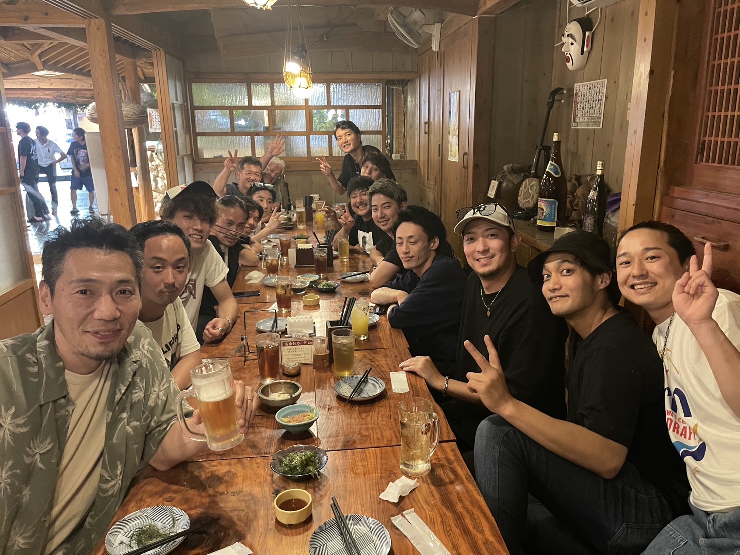 スタッフ一人ひとりの「やりたい」から、業態や飲食業界にとらわれない柔軟な展開で成長を続けてきた当社。